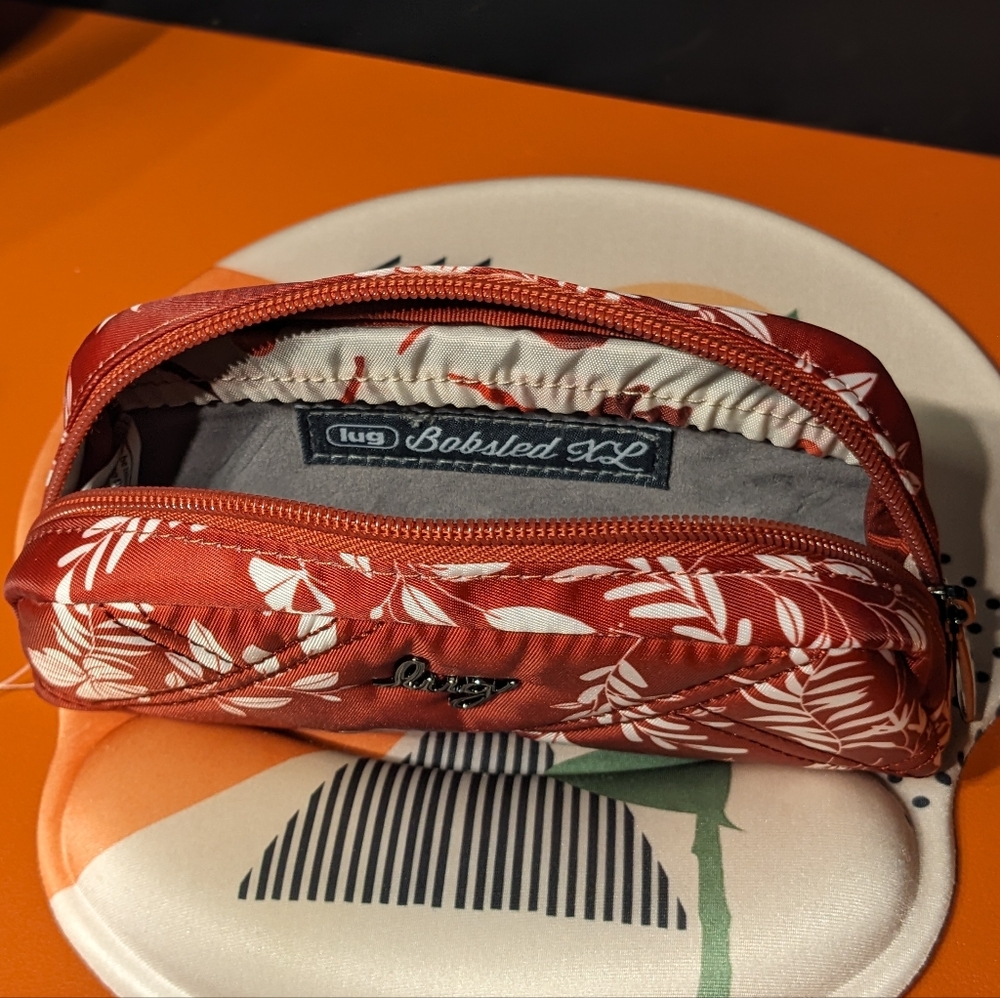 Lug Bobsled XL Eyeglass Case - Flourish Red, NWT - Picture 4 of 7